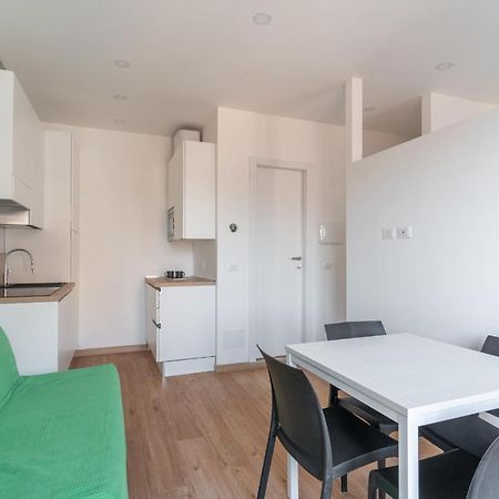 Cimiano Suite 21, New Apartment Milano Eksteriør billede