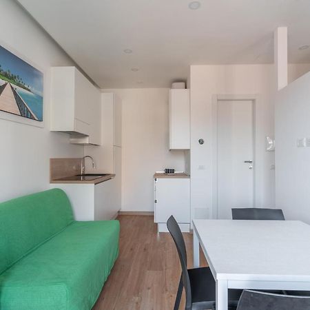 Cimiano Suite 21, New Apartment Milano Eksteriør billede