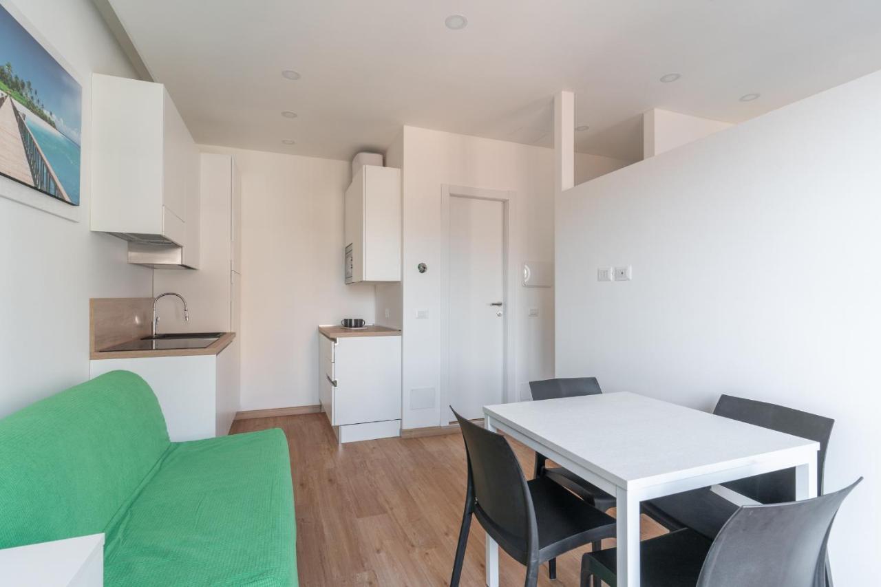 Cimiano Suite 21, New Apartment Milano Eksteriør billede