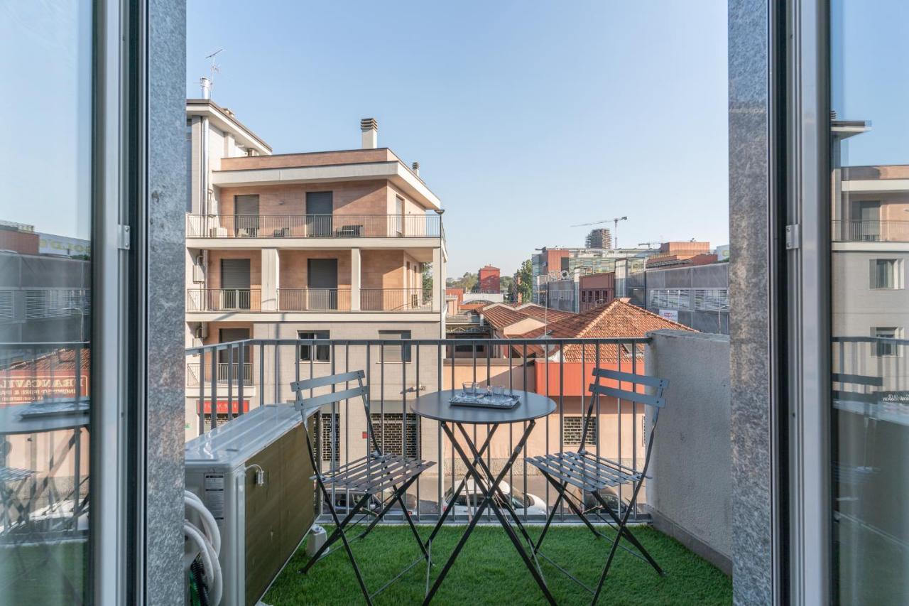 Cimiano Suite 21, New Apartment Milano Eksteriør billede
