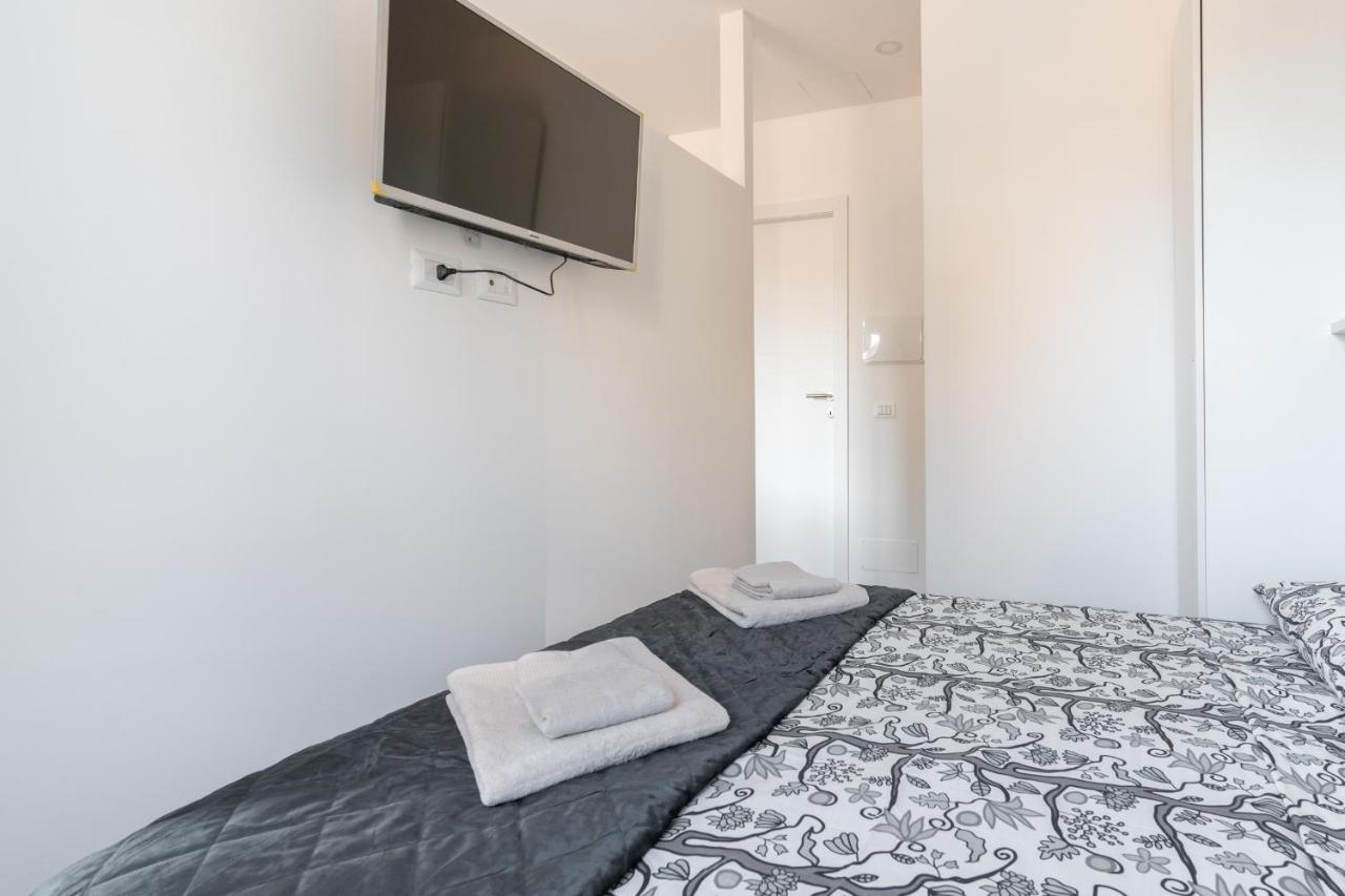 Cimiano Suite 21, New Apartment Milano Eksteriør billede